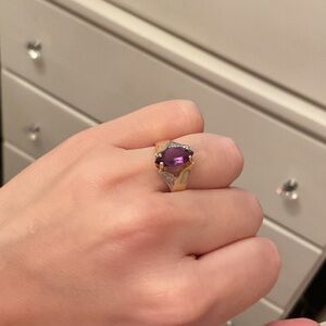 EXQUISITE 10k Yellow Gold Amethyst &  Diamond Ring vintage